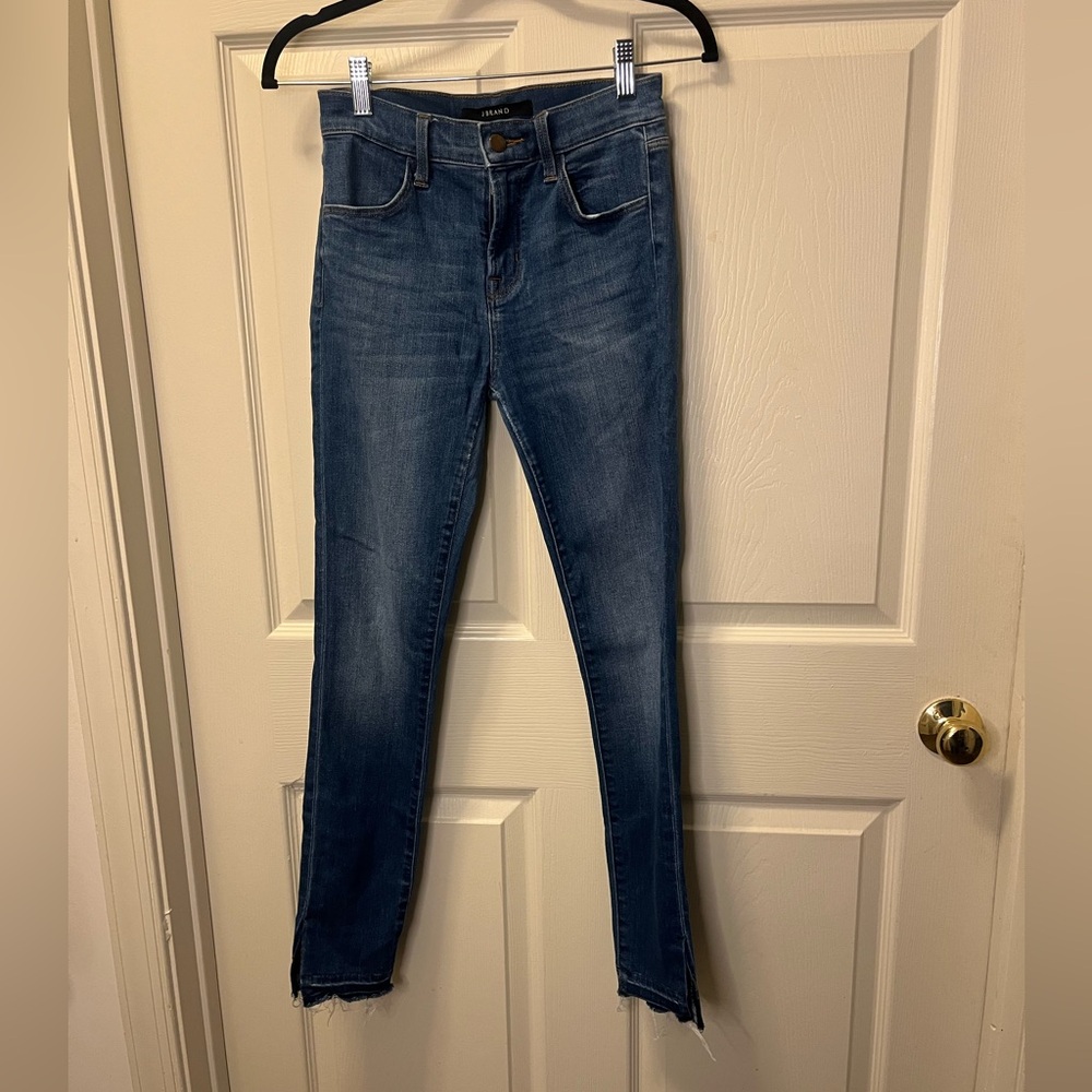 J Brand Women’s Blue Skinny Jeans. Sz 25 with 27in inseam
